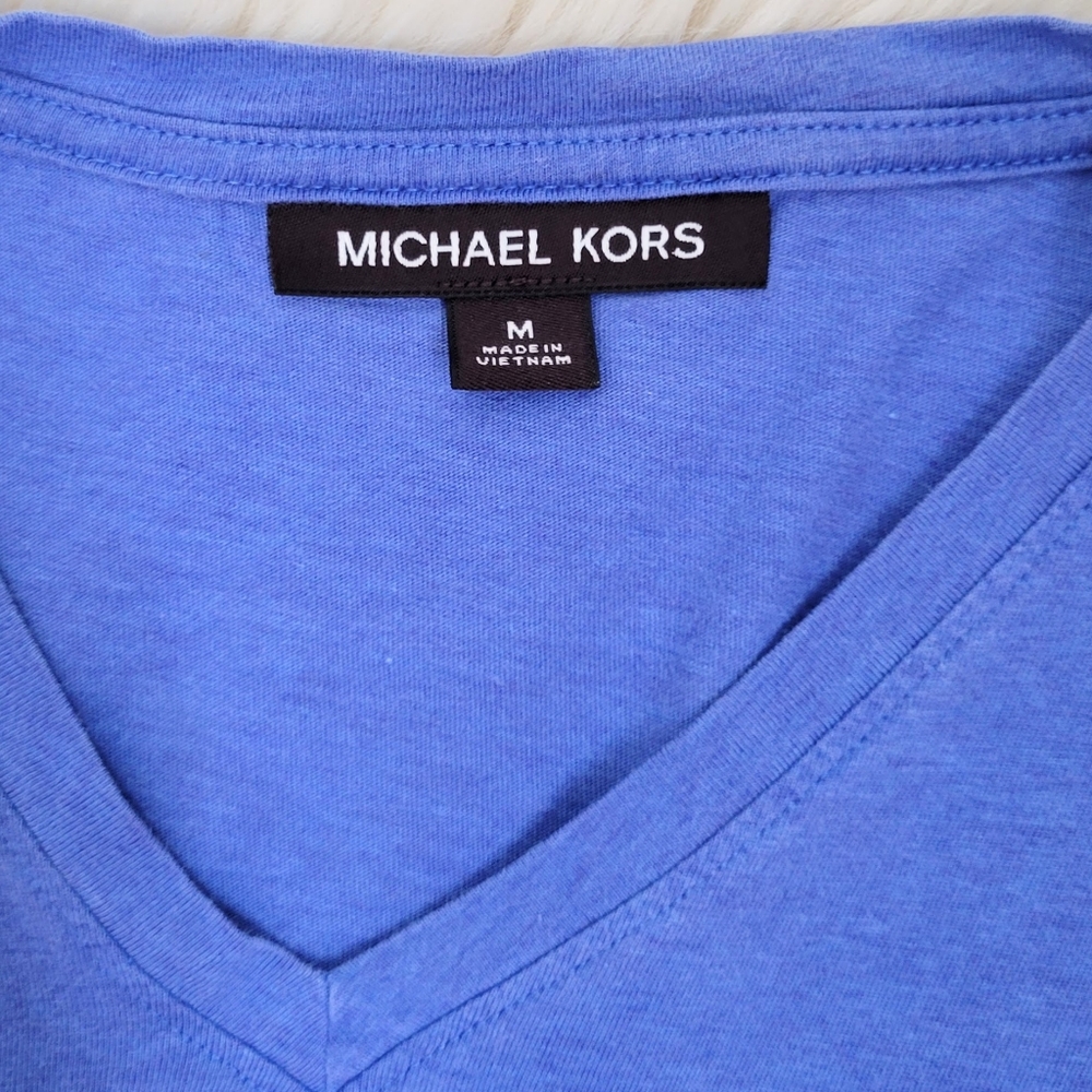 Michael Kors Classic Short Sleeve V-Neck Tee Men's size medium - Picture 6 of 8